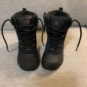 NWOT The North Face Thermoball Boots